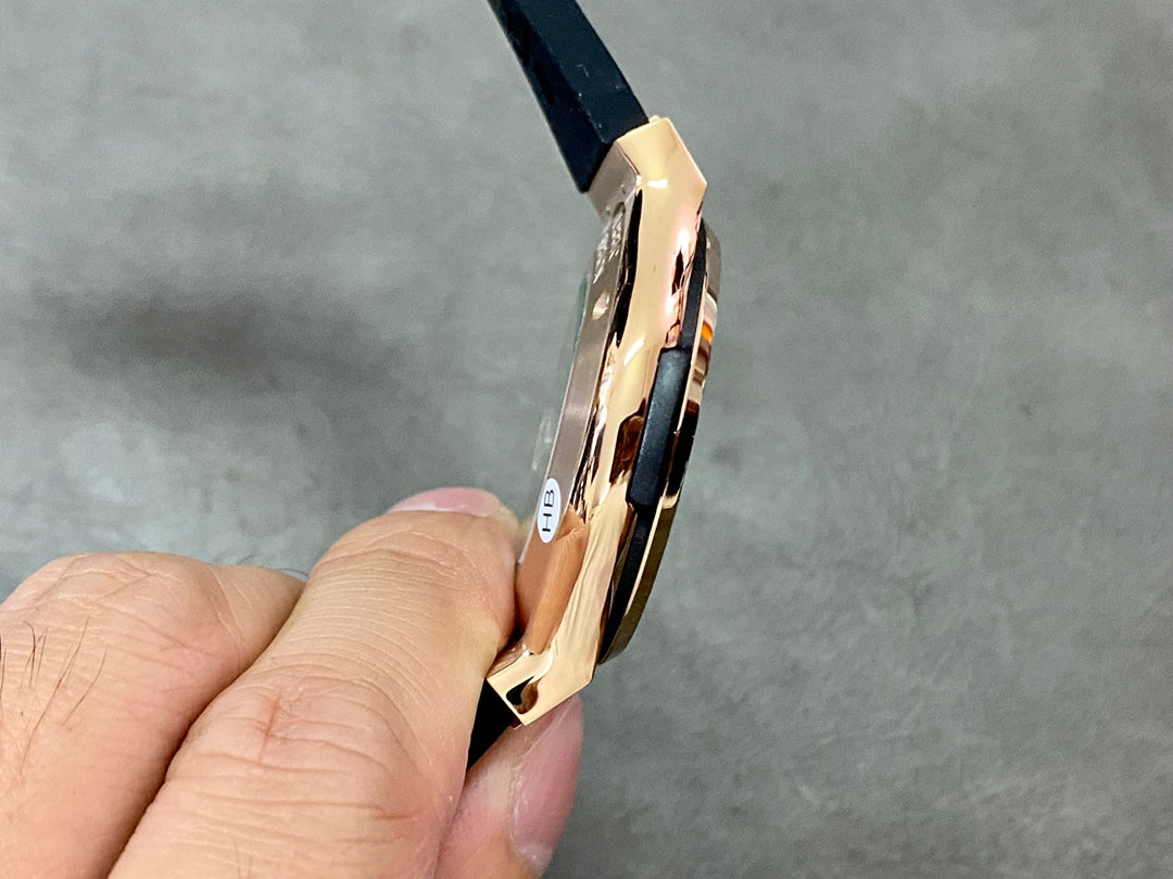 Hublot Classic Fusion Titanium versión Oro Rosa