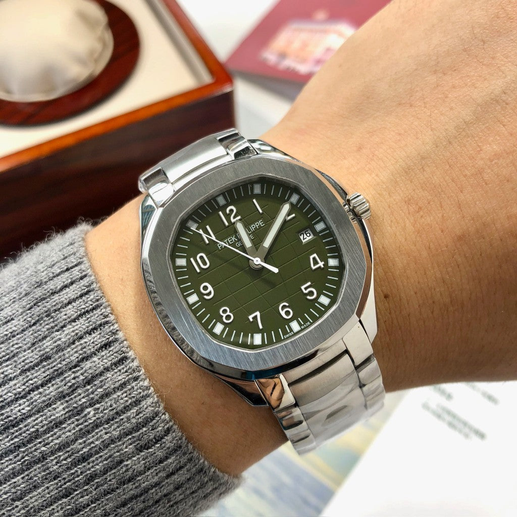 Patek Philippe Aquanaut Esfera verde oliva 40.8mm