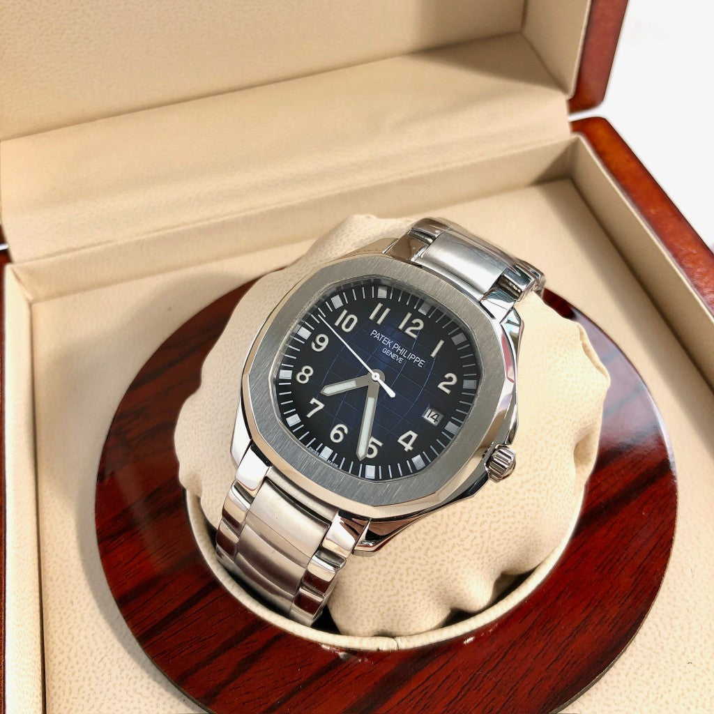Patek Philippe Aquanaut Esfera azul marino 40.8mm