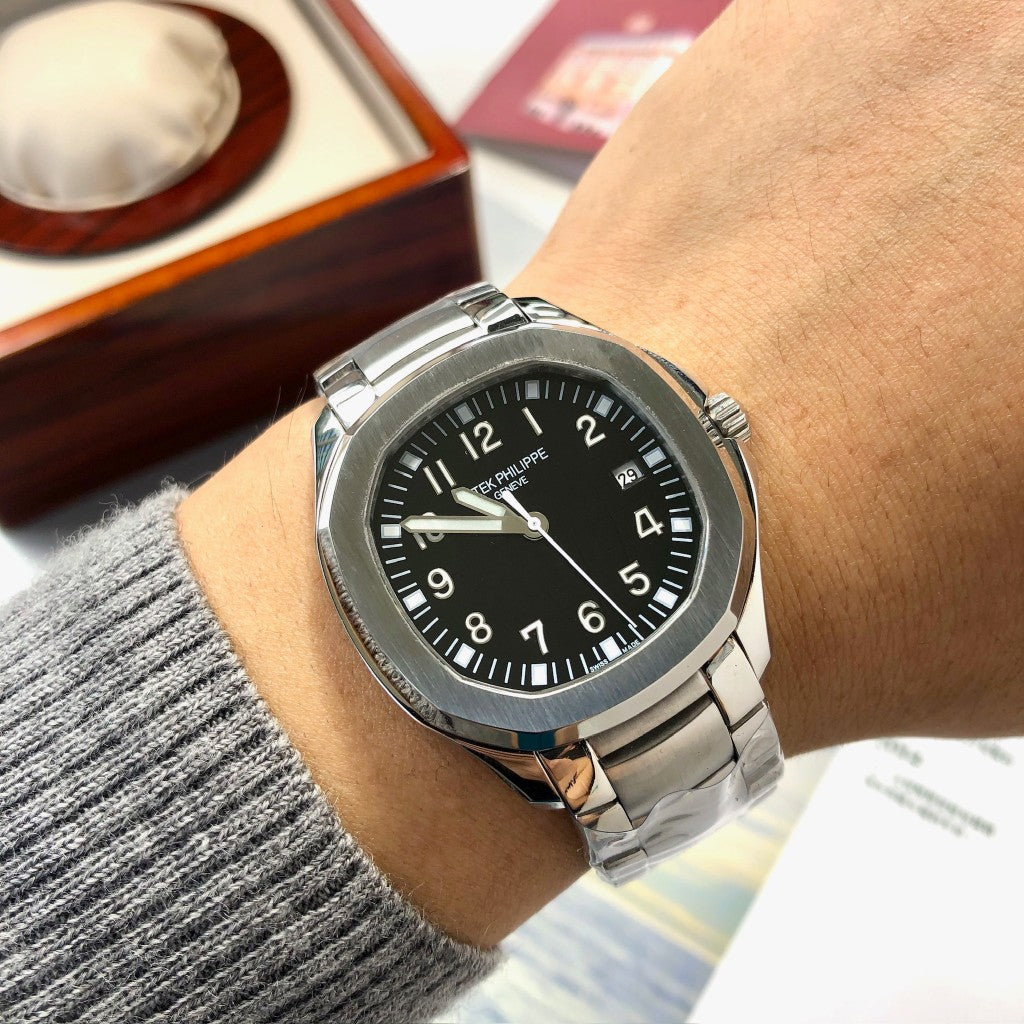 Patek Philippe Aquanaut Esfera negra clásica 40.8mm