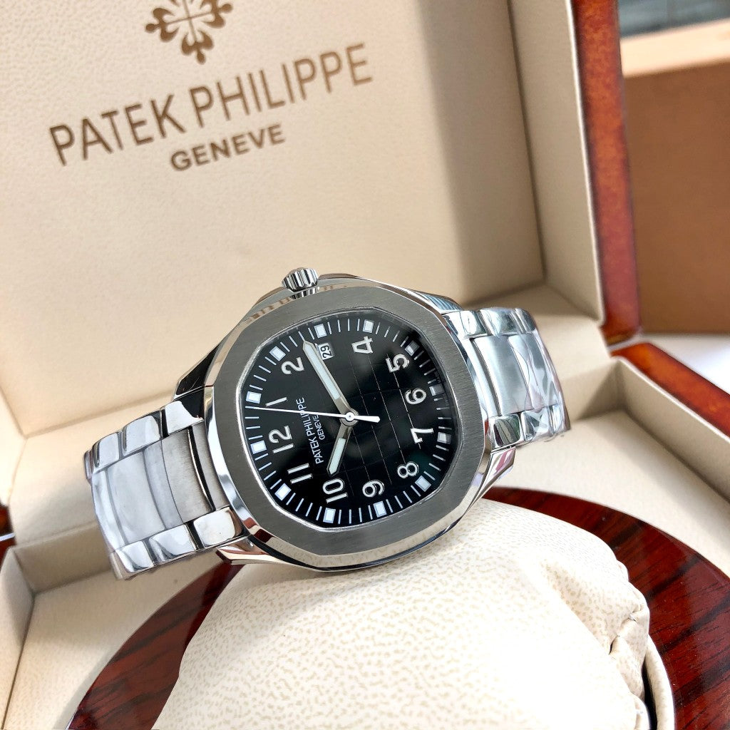 Patek Philippe Aquanaut Esfera negra clásica 40.8mm