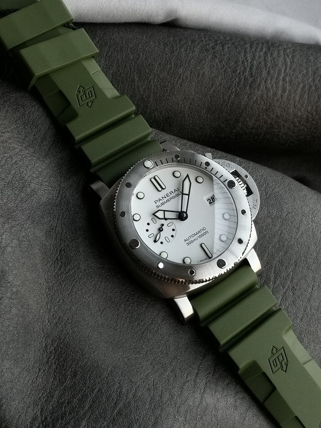 Panerai Submersible PAM226 Verde Militar 47mm