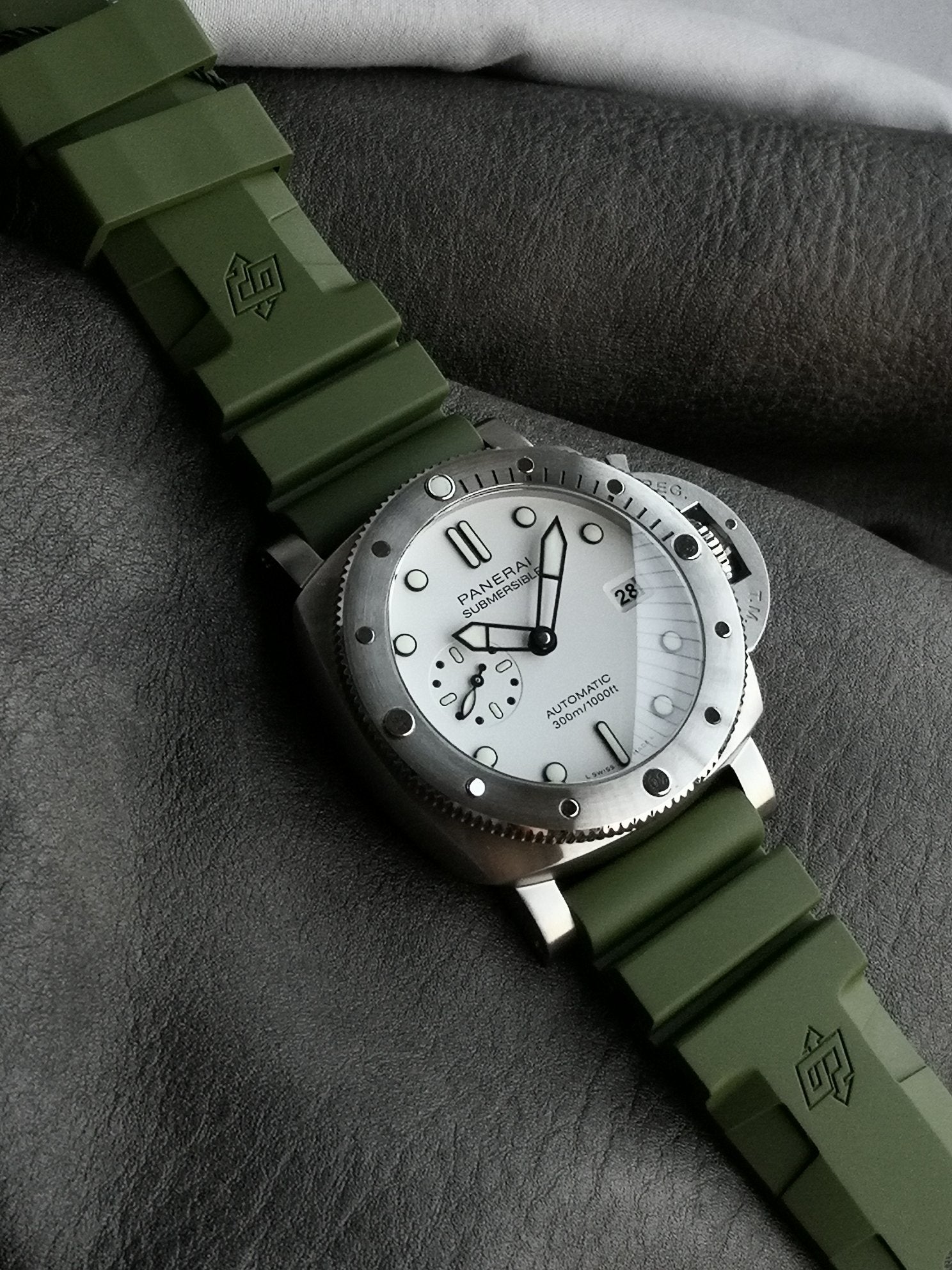 Panerai Submersible PAM226 Verde Militar 47mm