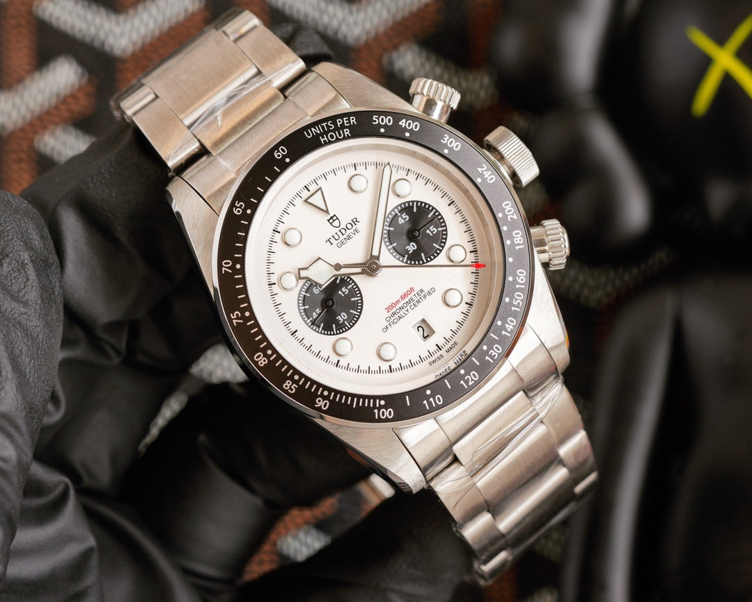 Tudor Black Bay Chrono “Panda” – 41mm