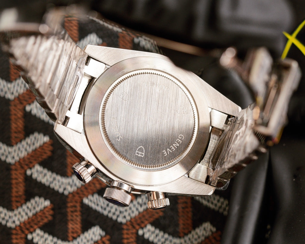 Tudor Black Bay Chrono “Panda” – 41mm