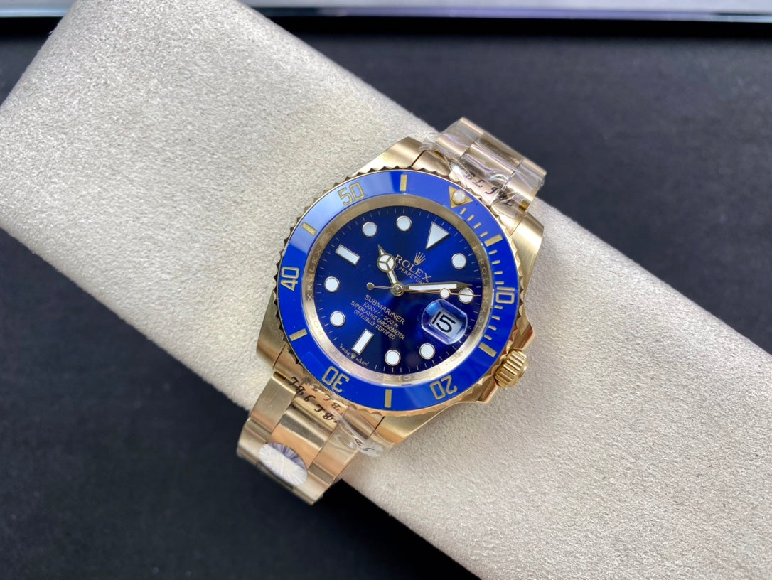 Rolex Oyster Perpetual Submariner Date “Bluesy” 41mm