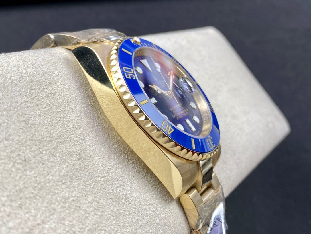 Rolex Oyster Perpetual Submariner Date “Bluesy” 41mm