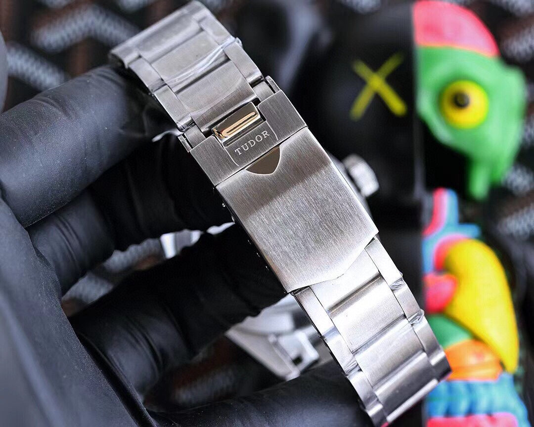 Tudor Black Bay Pro GMT – 41mm