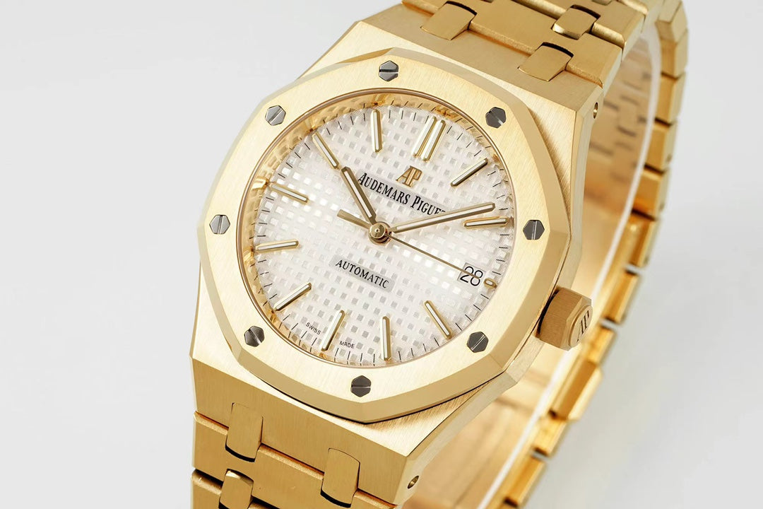 Audemars Piguet Royal Oak Dorado Esfera Blanca 41mm