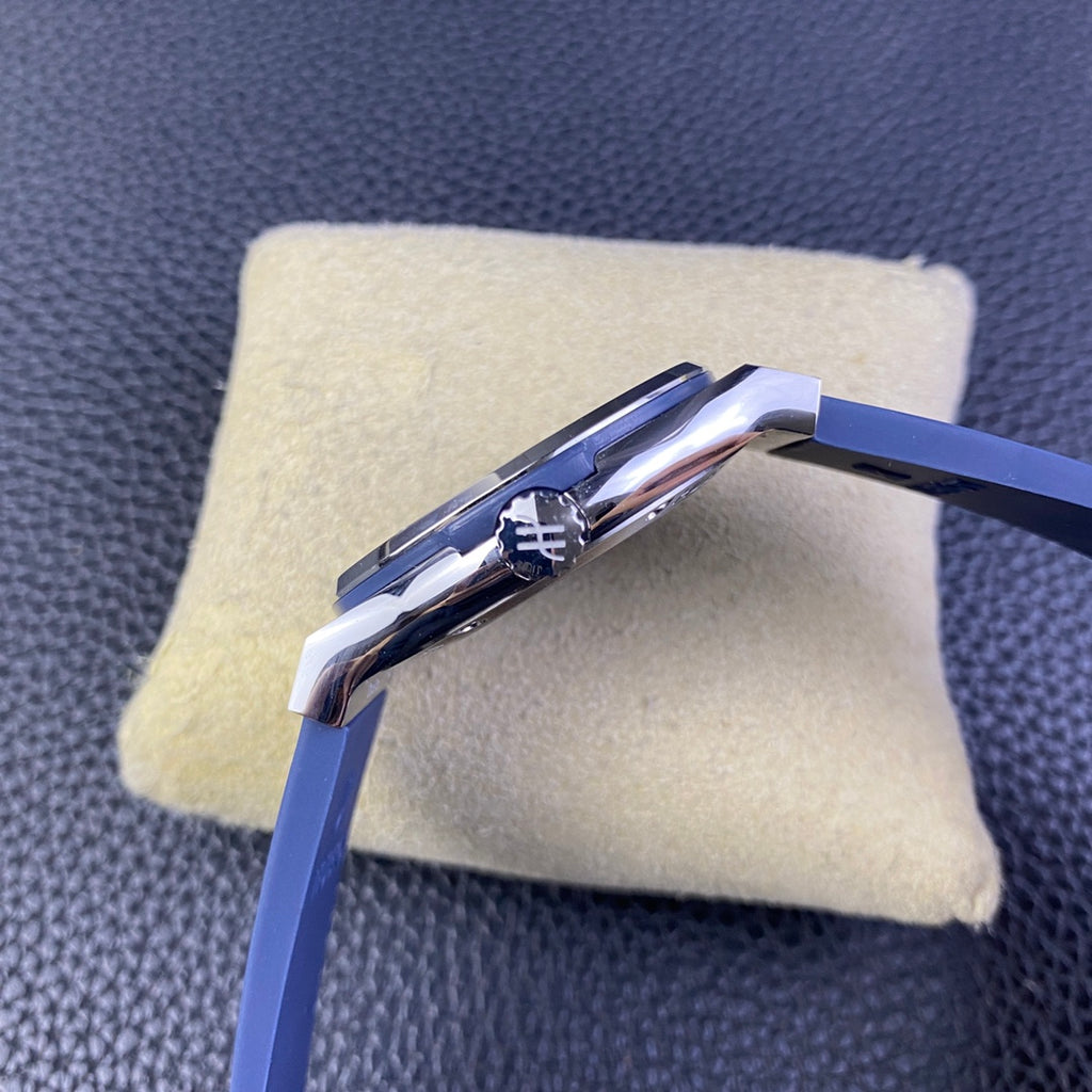 Hublot Classic Fusion Titanium Azul - Correa caucho azul