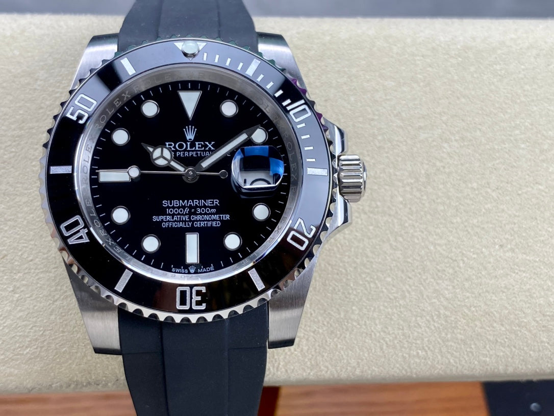Rolex Oyster Perpetual Submariner Date 41mm Caucho Negro 41mm