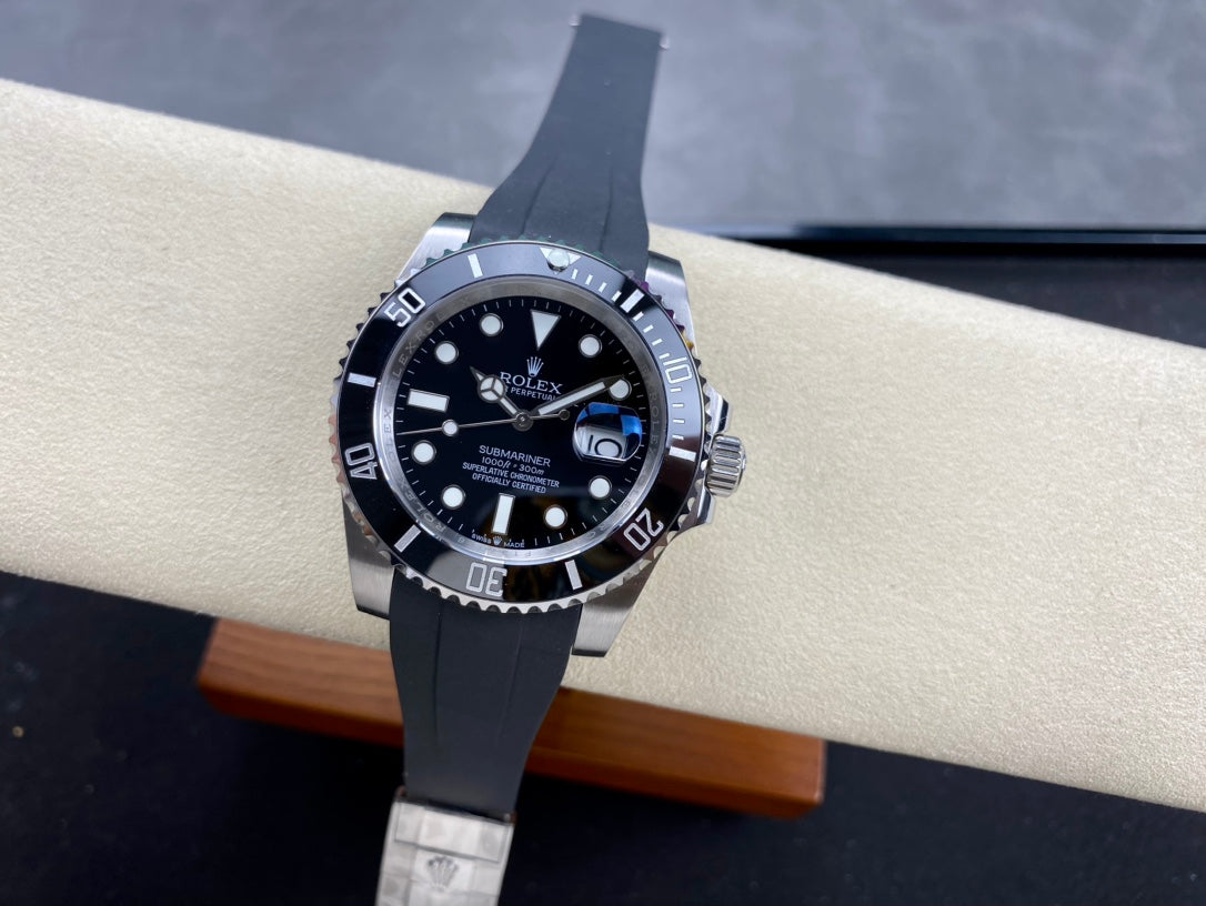 Rolex Oyster Perpetual Submariner Date 41mm Caucho Negro 41mm