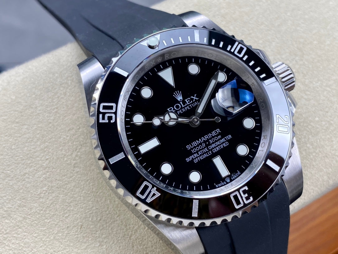 Rolex Oyster Perpetual Submariner Date 41mm Caucho Negro 41mm