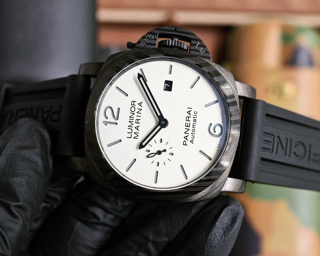 Panerai Luminor Marina Blanco / Carbono 44mm