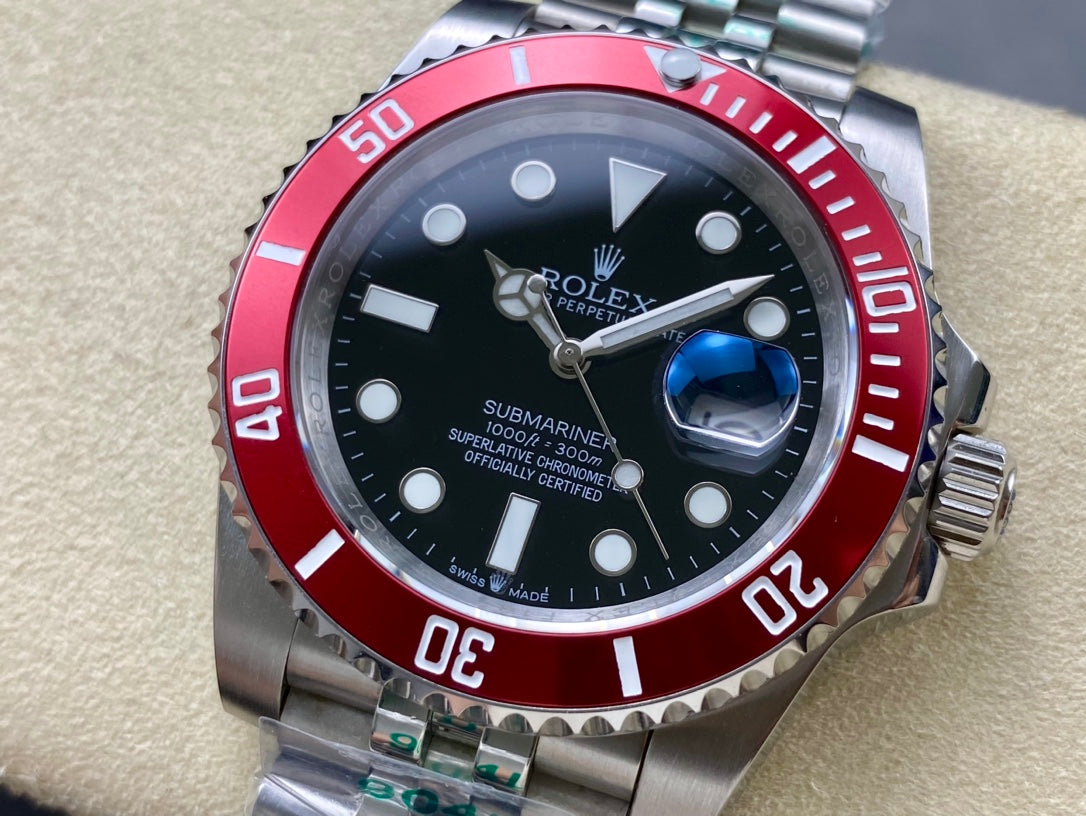 Rolex Oyster Perpetual Submariner Date Rojo & Negro con brazalete Jubilee 40mm