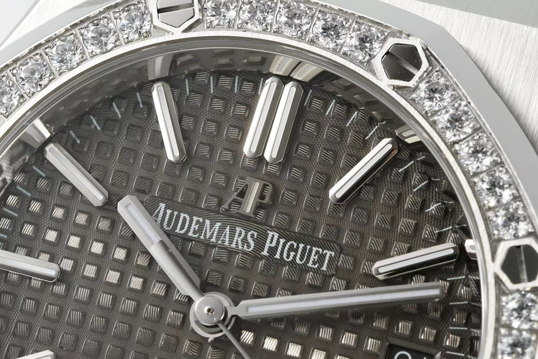 Audemars Piguet Royal Oak Negro Bisel Diamantes 41mm