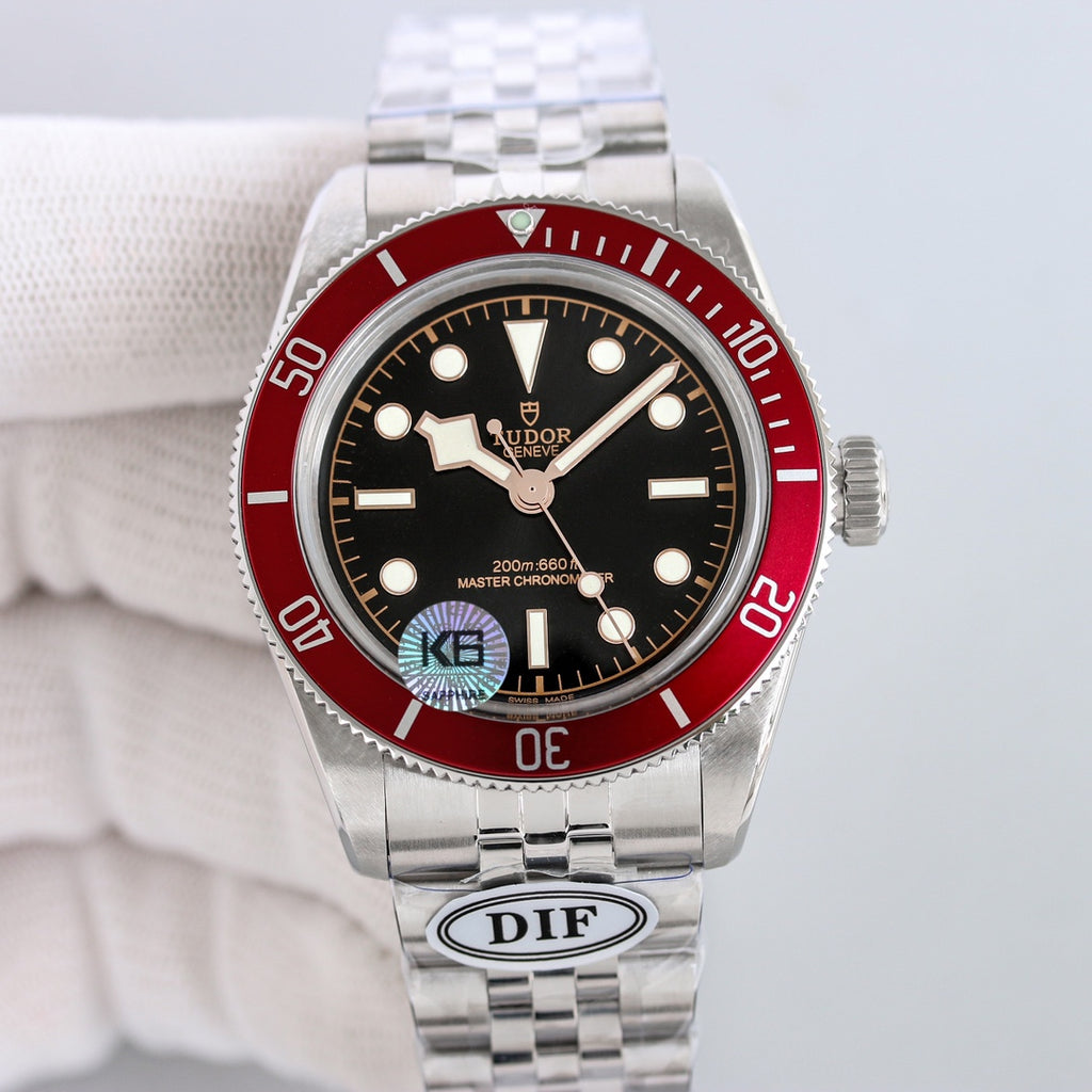 Tudor Black Bay Bisel Rojo 41mm
